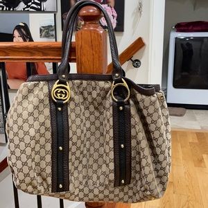 Authentic and Vintage Gucci oversize weekend bag